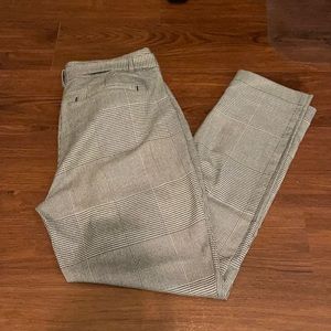 Gray Plaid Dress Pants with Tie